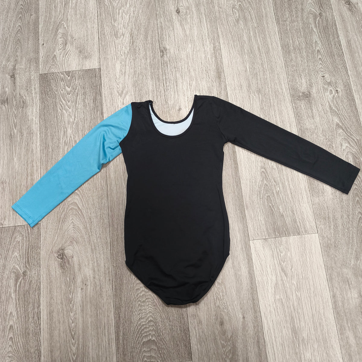 Girls Size 12A Black Turquoise Long Sleeve Gymnastics Leotard