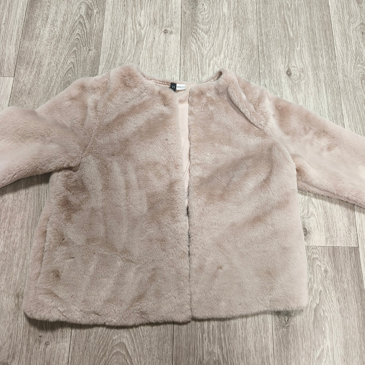 H&M Divided Women Faux Fur Jacket Size M Beige Pink Collarless Coat