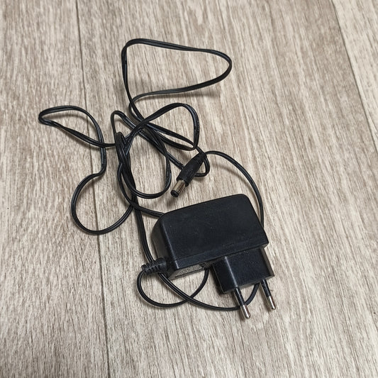 UNTESTED Black AC DC Power Adapter Charger EU Plug Barrel Connector Cable