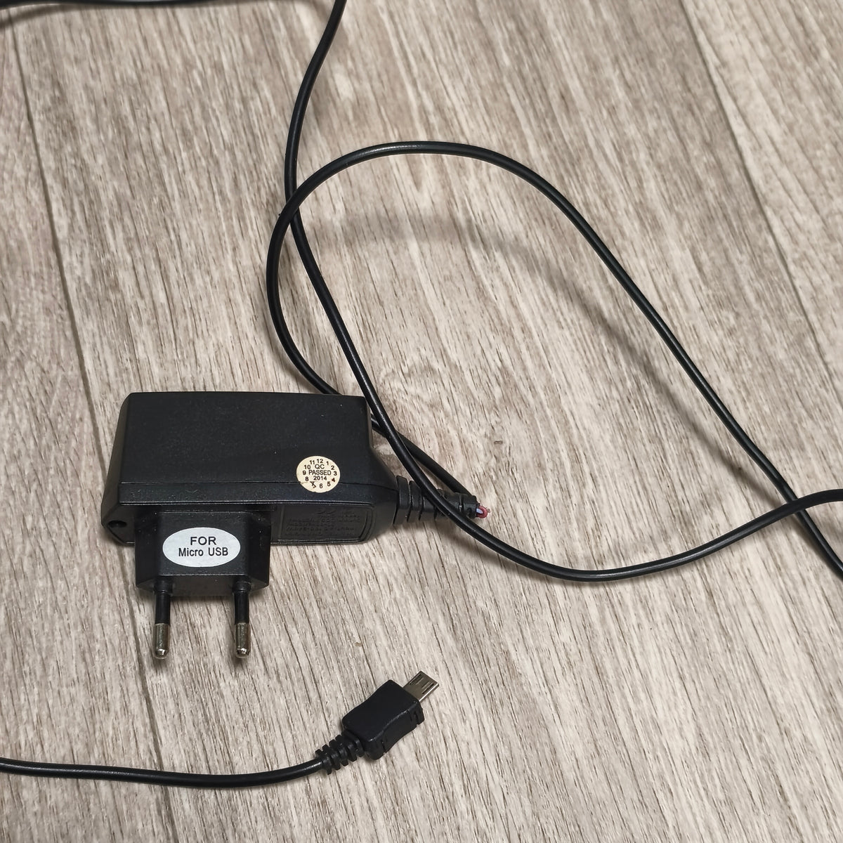 Black EU Plug Micro USB AC Wall Charger Power Adapter Cable Untested