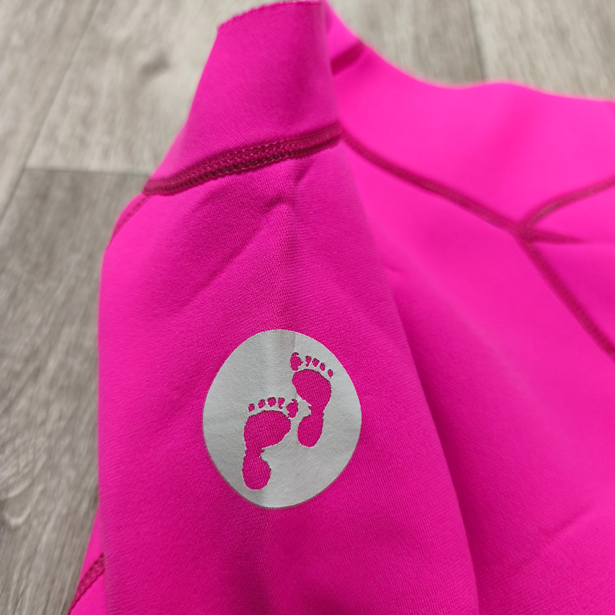 Two Bare Feet Kids Shorty Wetsuit Pink Neoprene Swimsuit Short Sleeve Front Zip