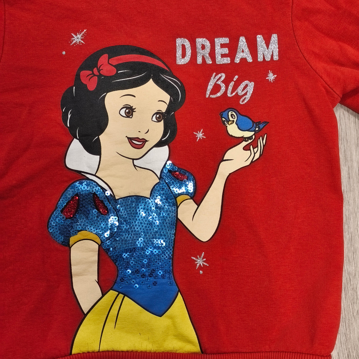 Disney Princess Snow White Girls Red Sweatshirt Jumper Sequin Dream Big 5-6 Yrs