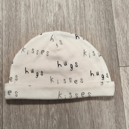 George Baby Beanie Hat One Size White Hugs & Kisses Print Soft Cotton Cap