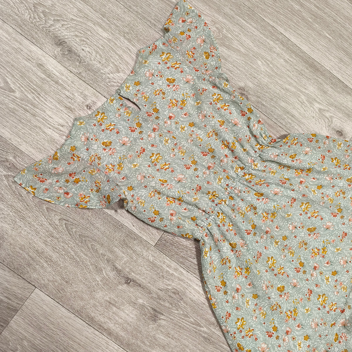 Tu Kids Girls Floral Dress Green Sage Flutter Sleeve Summer 13 Yrs 158cm
