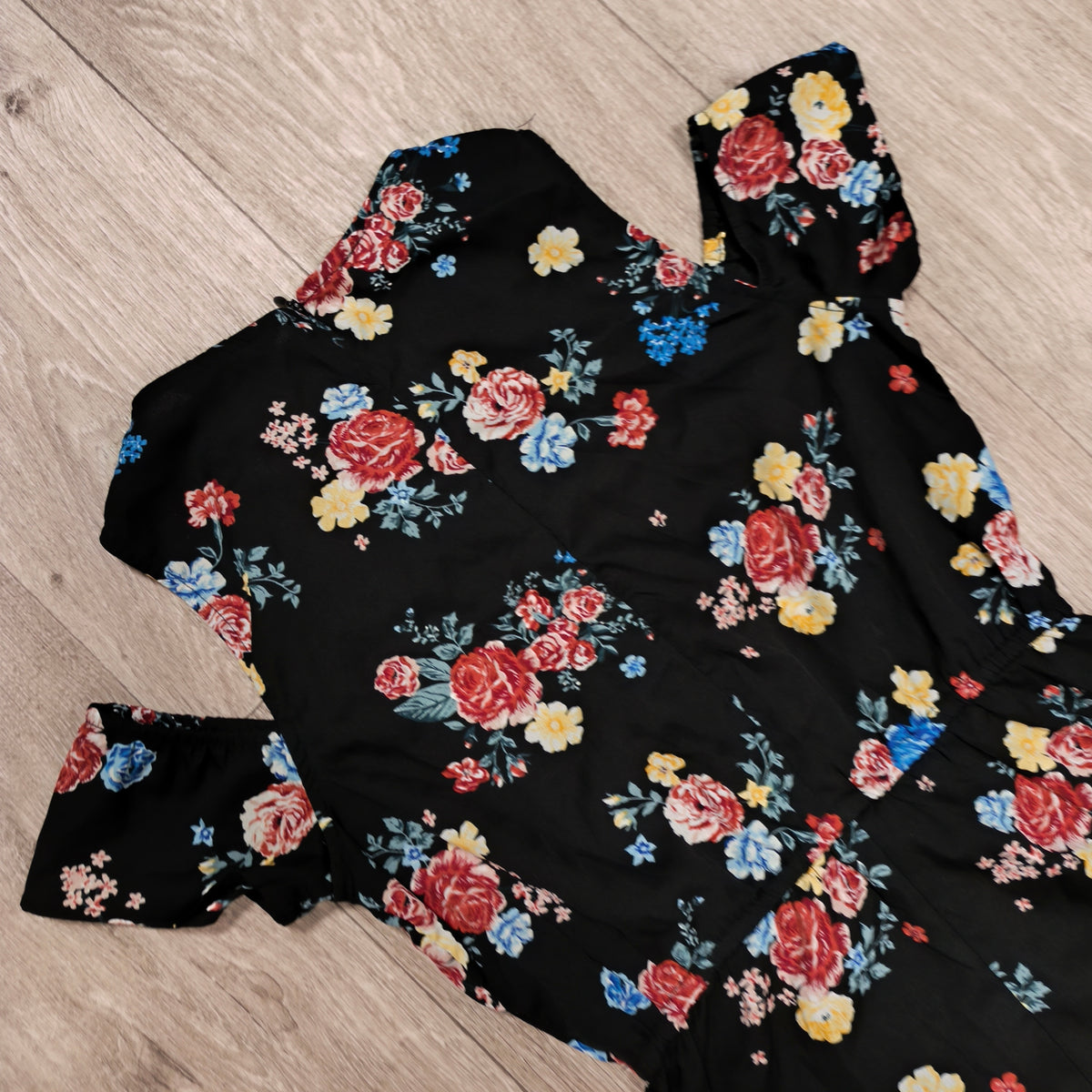 New Look 915 Girls Floral Playsuit Romper Black Cold Shoulder Age 11 146cm