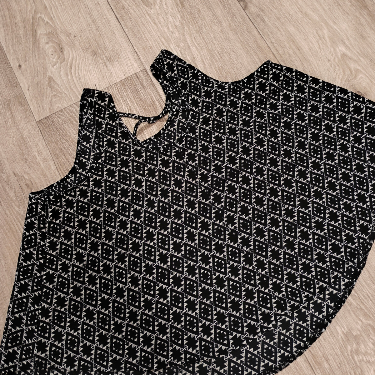 Primark Girls Black White Geometric Aztec Caged Strappy Swing Top 12-13 Yrs