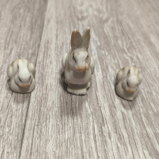 Vintage USSR Soviet Gzhel Turygino Bisque Porcelain Bunny Rabbit Figurines Set