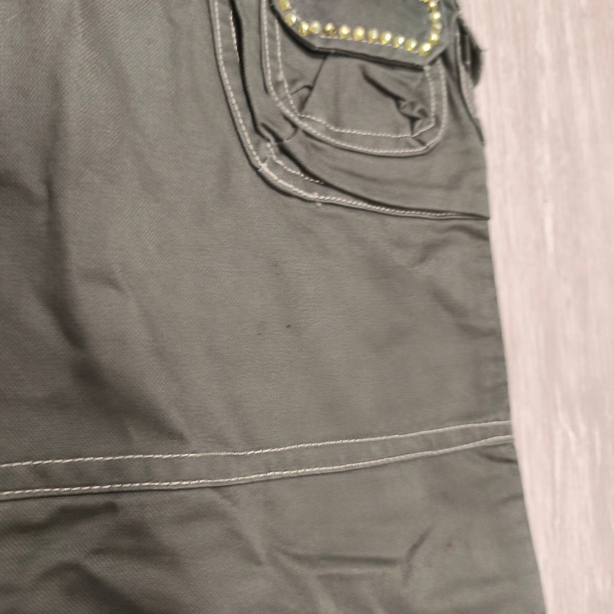 Y2K Cargo Pants Womens Size 30 Green Studded Rhinestone Low Rise Flare FAIR