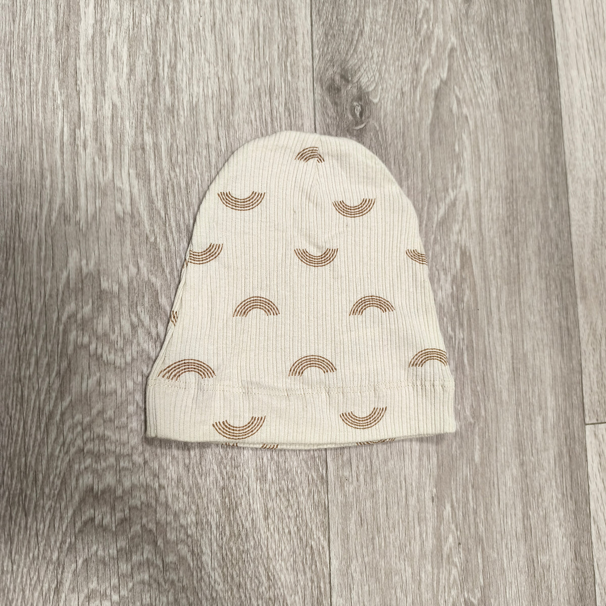 RZ Rachel Zoe Baby Beanie Hat 0-9 Months Beige Rainbow Print Ribbed Cotton Cap