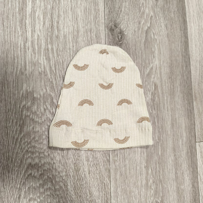 RZ Rachel Zoe Baby Beanie Hat 0-9 Months Beige Rainbow Print Ribbed Cotton Cap