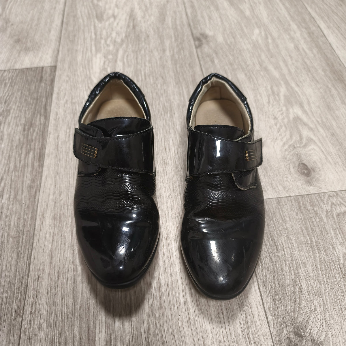 Milani Boys Black Patent Leather Dress Shoes Hook & Loop Formal Loafers Size 31