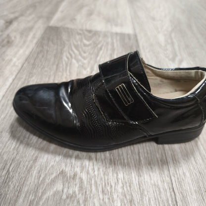 Milani Boys Black Patent Leather Dress Shoes Hook & Loop Formal Loafers Size 31