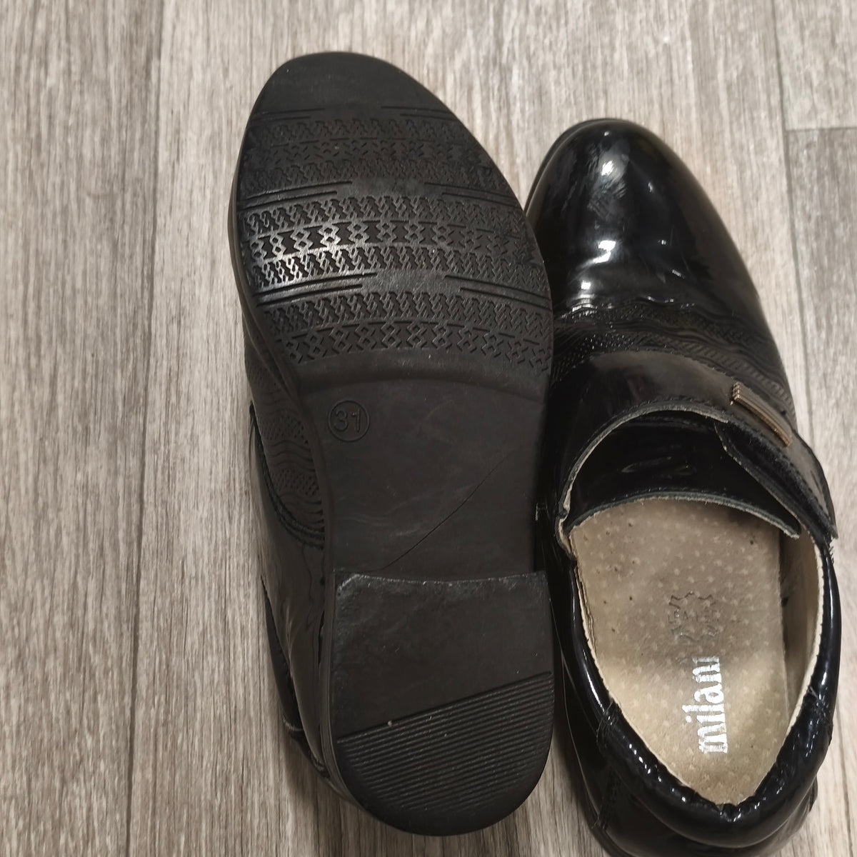 Milani Boys Black Patent Leather Dress Shoes Hook & Loop Formal Loafers Size 31
