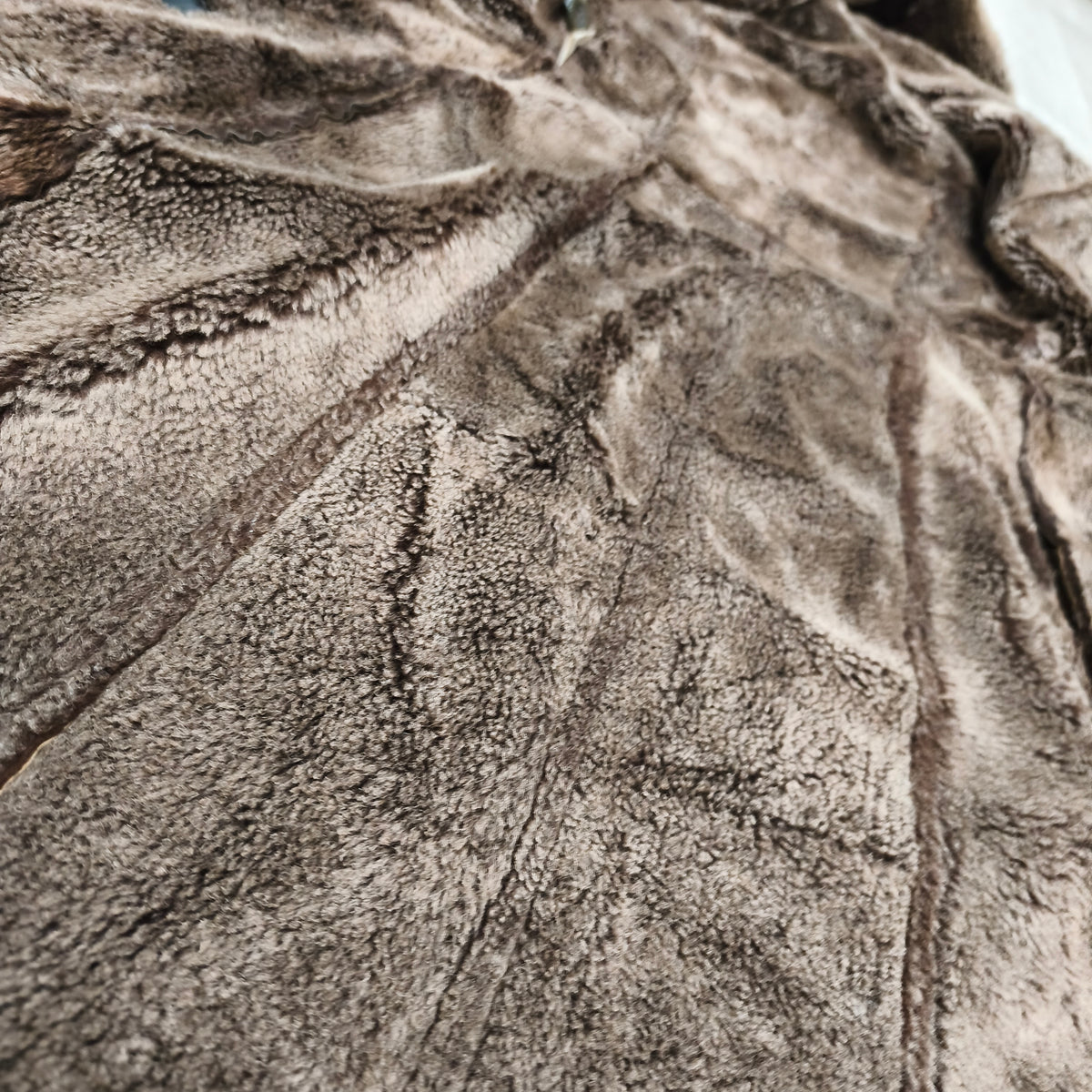 Vintage BISON Womens Sheepskin Shearling Coat Long Hooded Brown Size 36 S Boho