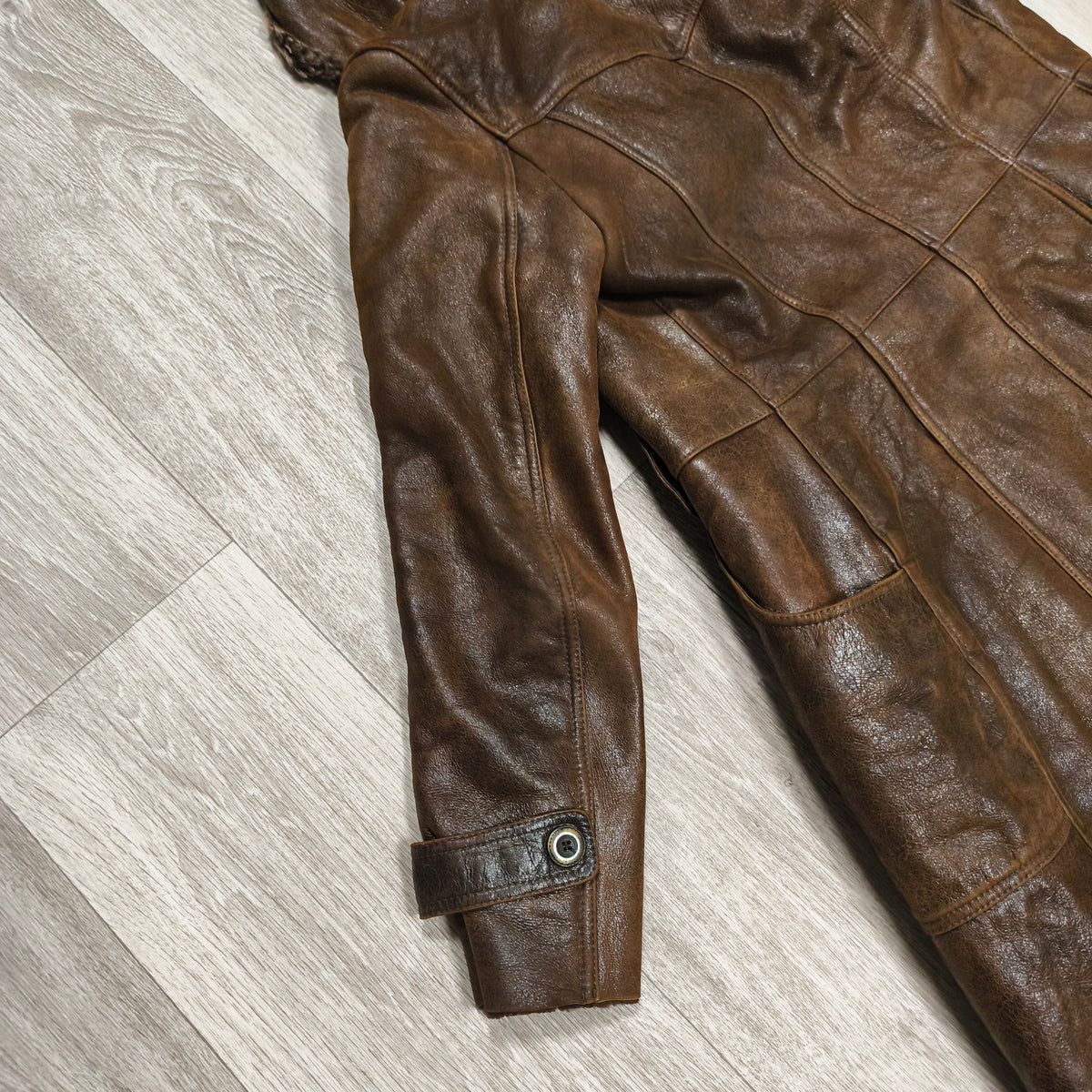 Vintage BISON Womens Sheepskin Shearling Coat Long Hooded Brown Size 36 S Boho