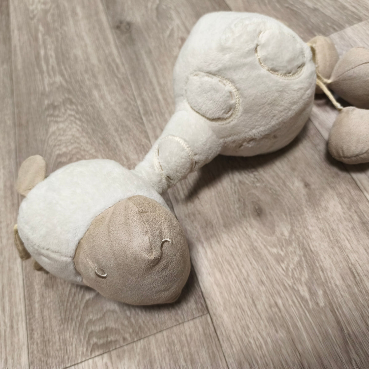 In The Bag Ltd Plush Giraffe Baby Soft Toy Cream Beige Pull Cord Plushie