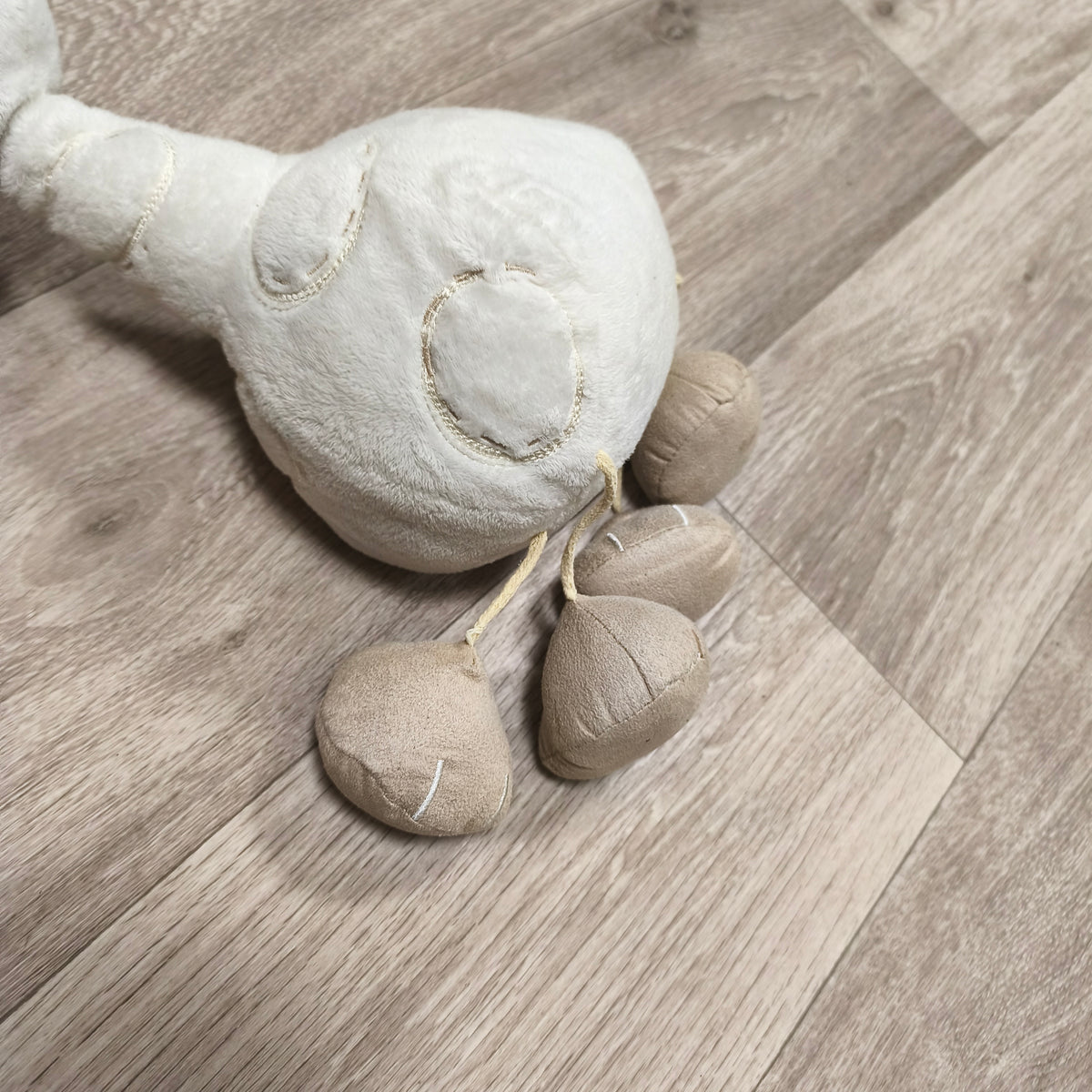 In The Bag Ltd Plush Giraffe Baby Soft Toy Cream Beige Pull Cord Plushie