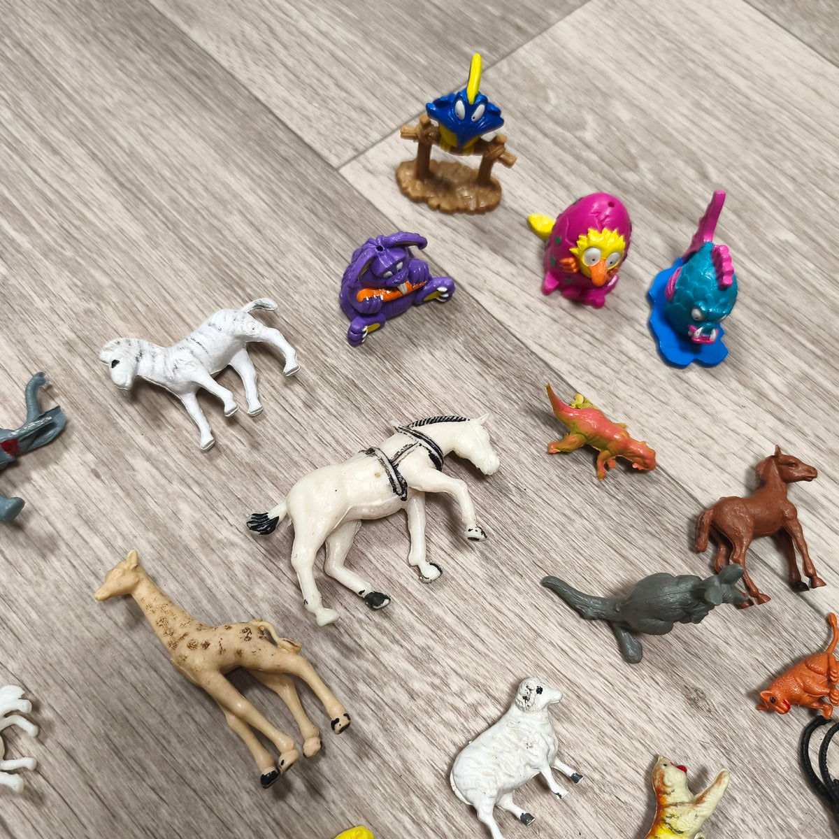 Vintage Mini Plastic Toy Animal Figurines Lot Safari Wild Zoo Farm Animals