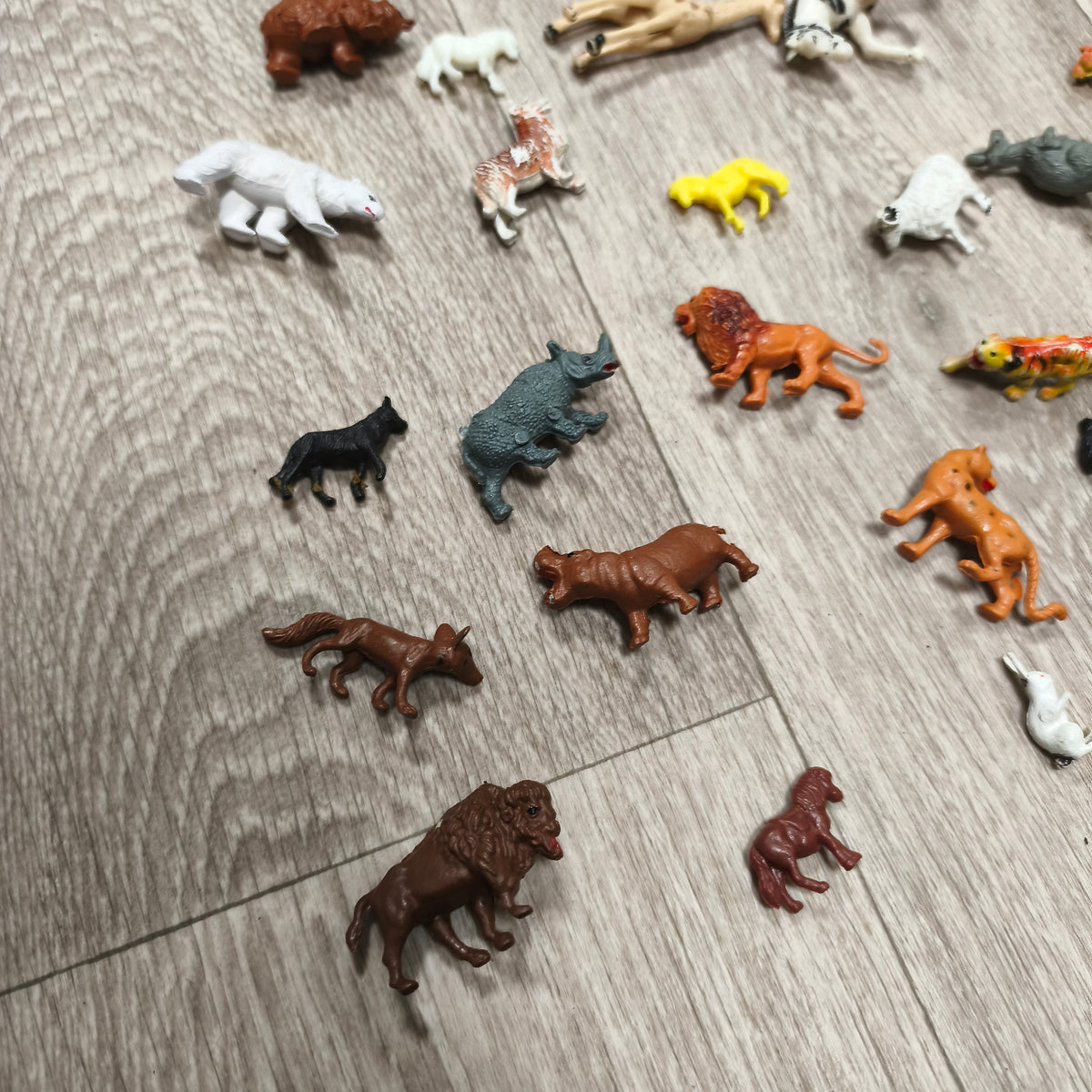 Vintage Mini Plastic Toy Animal Figurines Lot Safari Wild Zoo Farm Animals