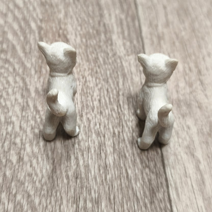 Vintage 1996 MEG Kitty In My Pocket White Cat Kitten Figures Pair Set of 2