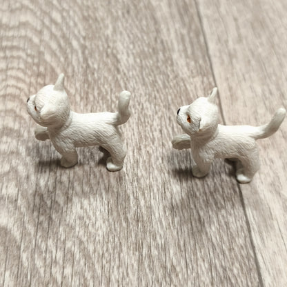 Vintage 1996 MEG Kitty In My Pocket White Cat Kitten Figures Pair Set of 2