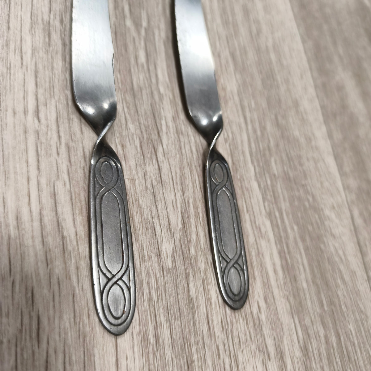 4x Vintage George Clark Sheffield Stainless Volito Butter Knives Spreaders