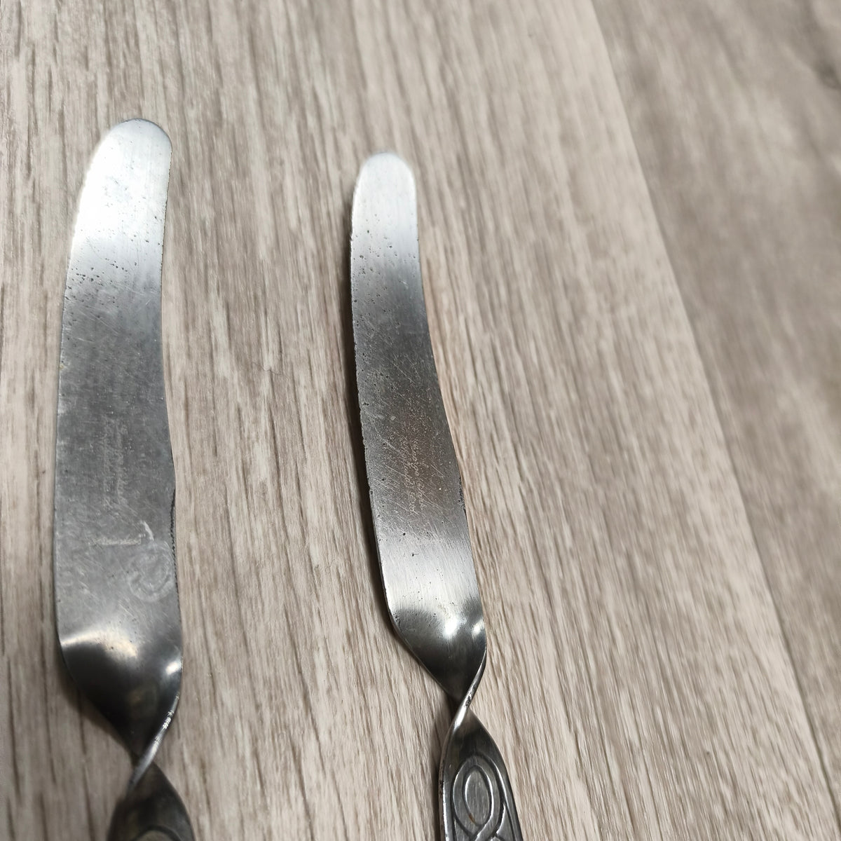 4x Vintage George Clark Sheffield Stainless Volito Butter Knives Spreaders