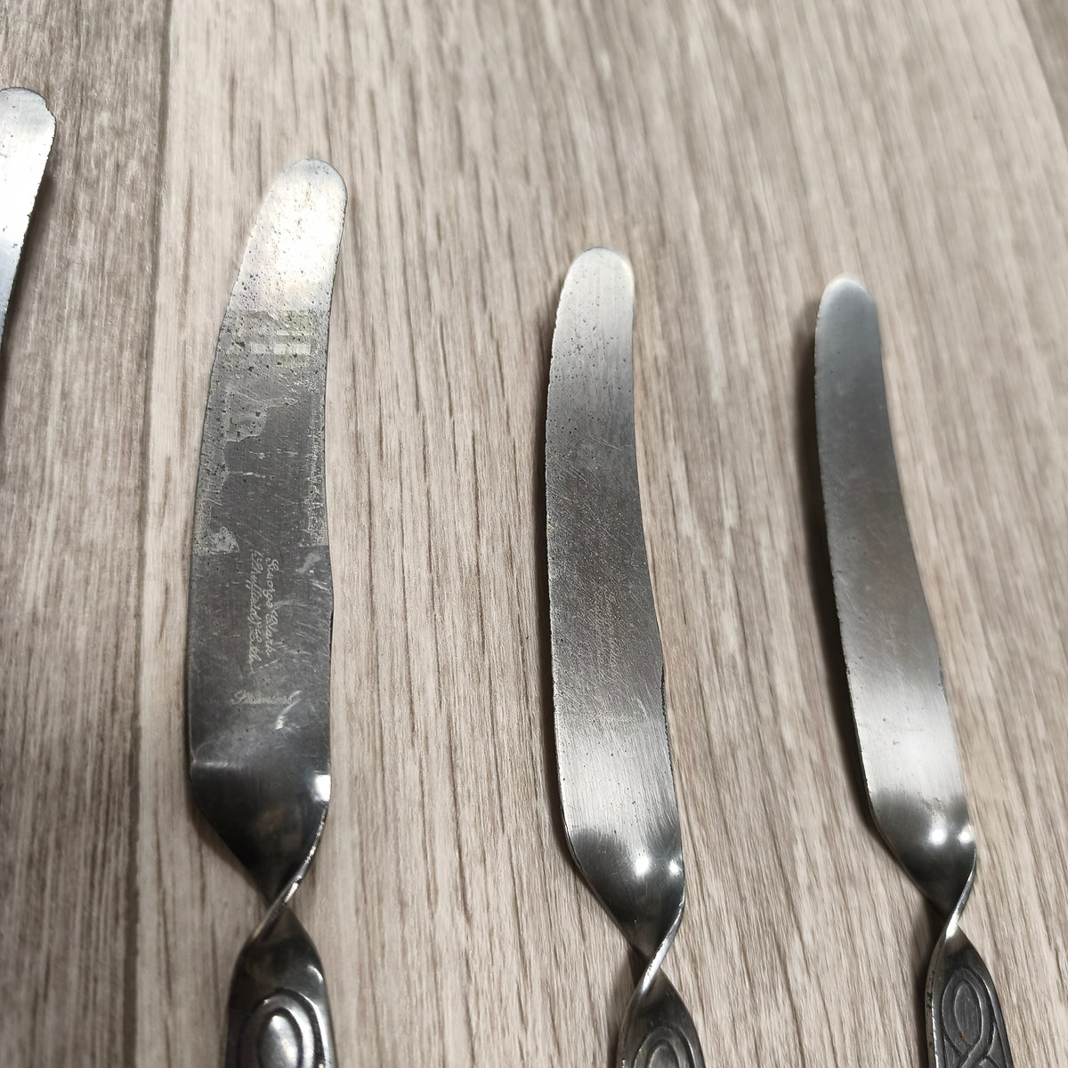 4x Vintage George Clark Sheffield Stainless Volito Butter Knives Spreaders