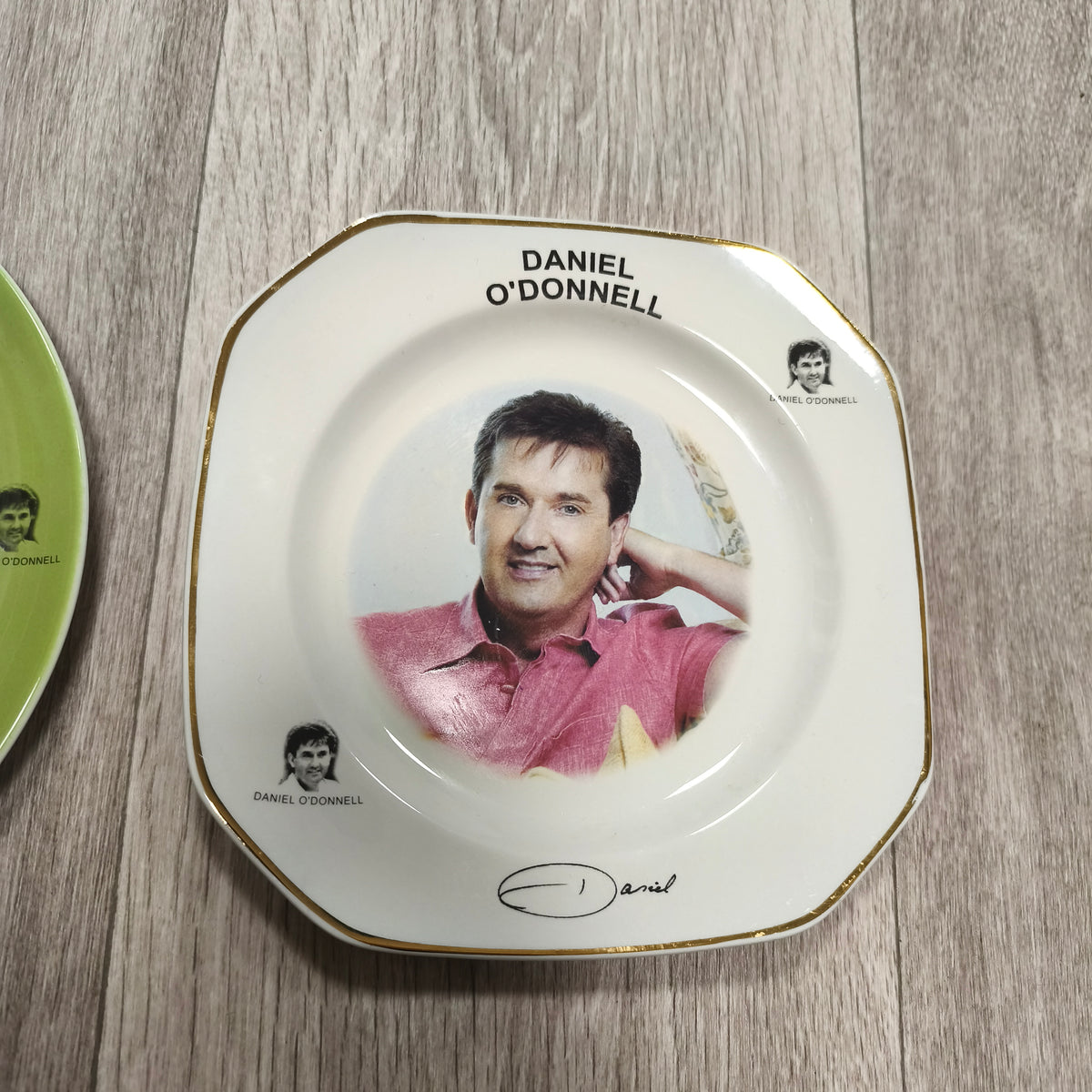 2x Daniel O'Donnell Collector Plates Royal Heritage Staffordshire Fine China