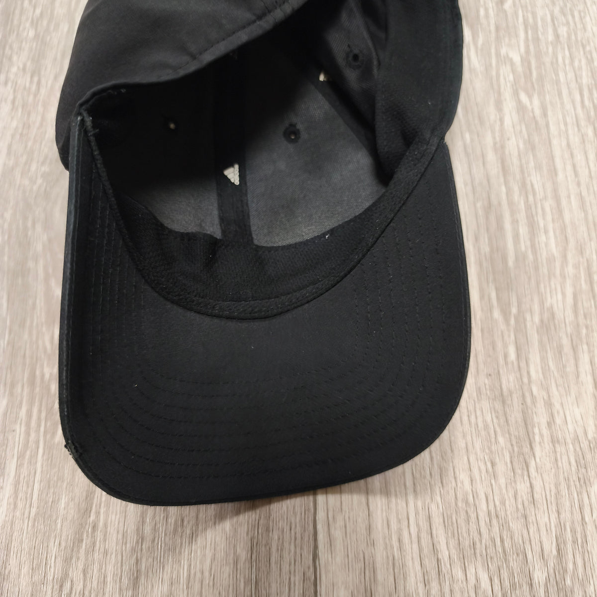 Adidas Mens Black Baseball Cap Hat Embroidered Logo Adjustable Strapback Sport