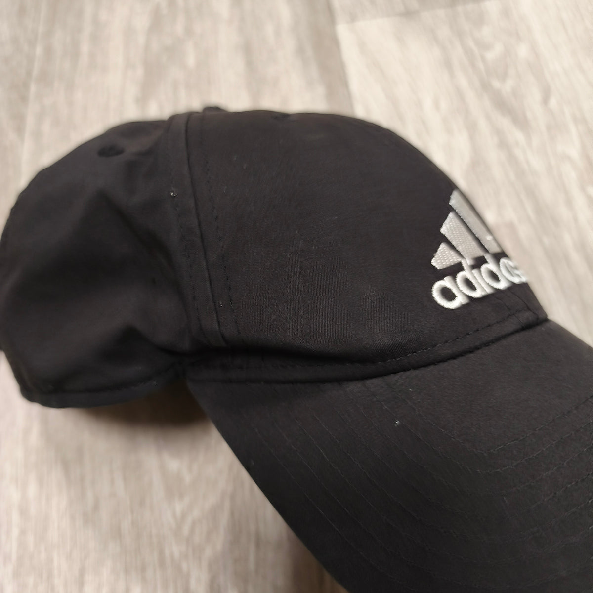 Adidas Mens Black Baseball Cap Hat Embroidered Logo Adjustable Strapback Sport