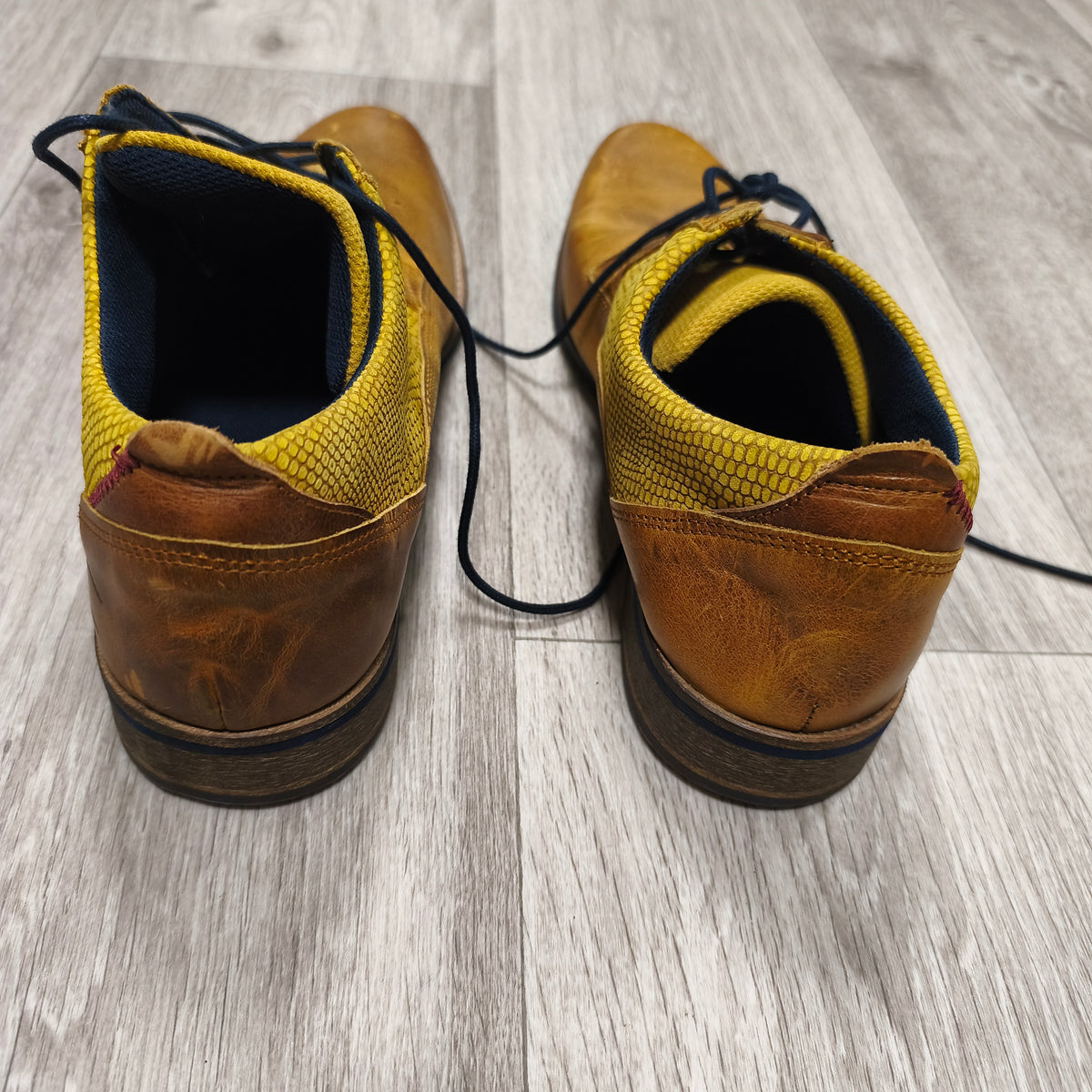STARC Mens EU 42 Tan Yellow Leather Derby Shoes Handcrafted Oxfords Lace Up