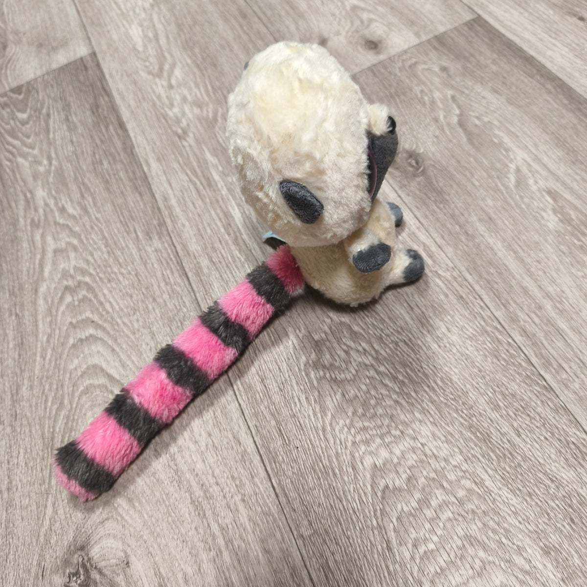 YooHoo & Friends Lemur Plush Big Eyes Long Striped Tail Heart Plush Toy