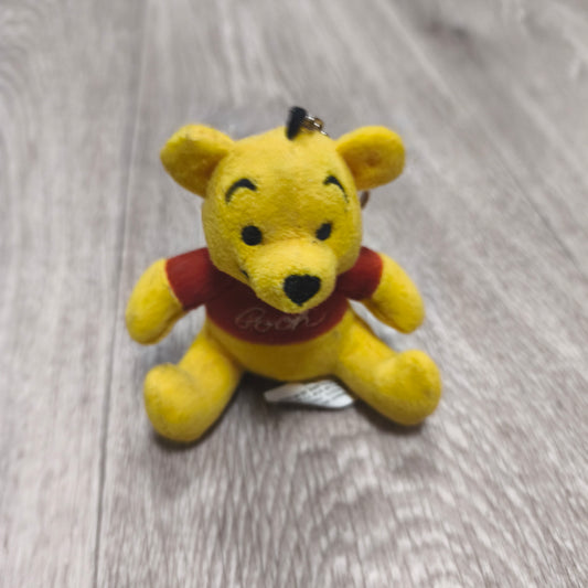 Disney Winnie The Pooh Mini Plush Keychain Disneyland Walt Disney World Vintage