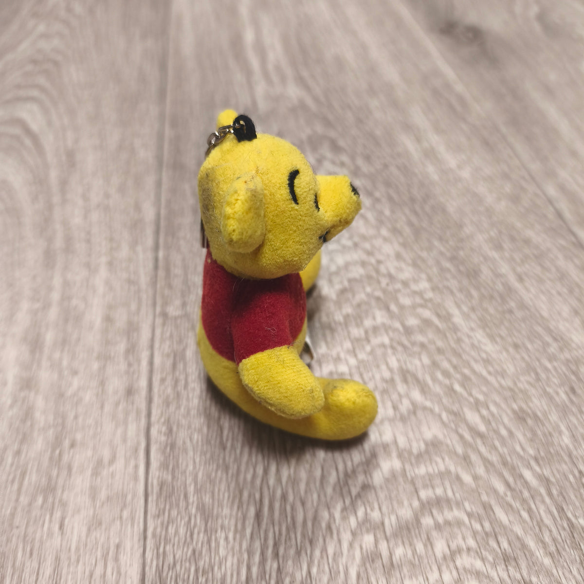 Disney Winnie The Pooh Mini Plush Keychain Disneyland Walt Disney World Vintage