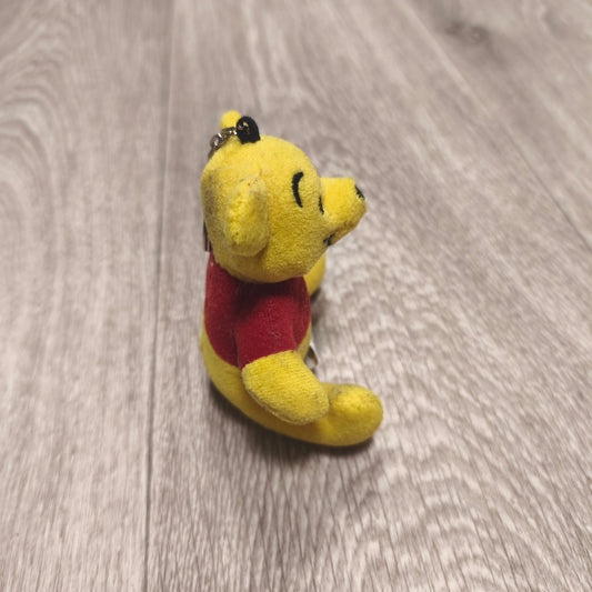 Disney Winnie The Pooh Mini Plush Keychain Disneyland Walt Disney World Vintage