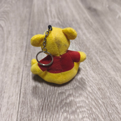 Disney Winnie The Pooh Mini Plush Keychain Disneyland Walt Disney World Vintage
