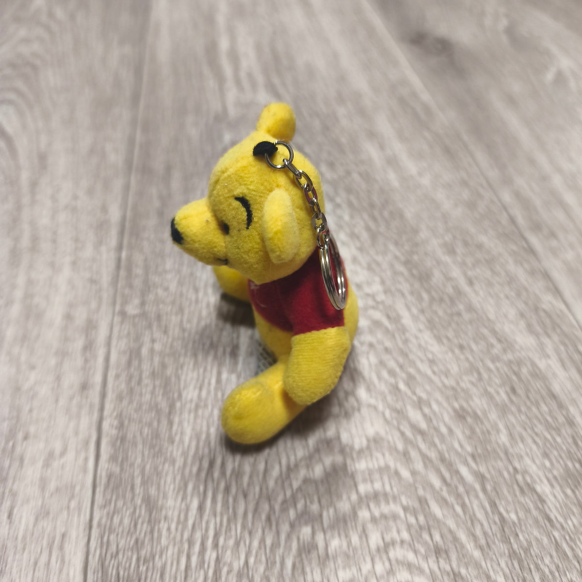 Disney Winnie The Pooh Mini Plush Keychain Disneyland Walt Disney World Vintage