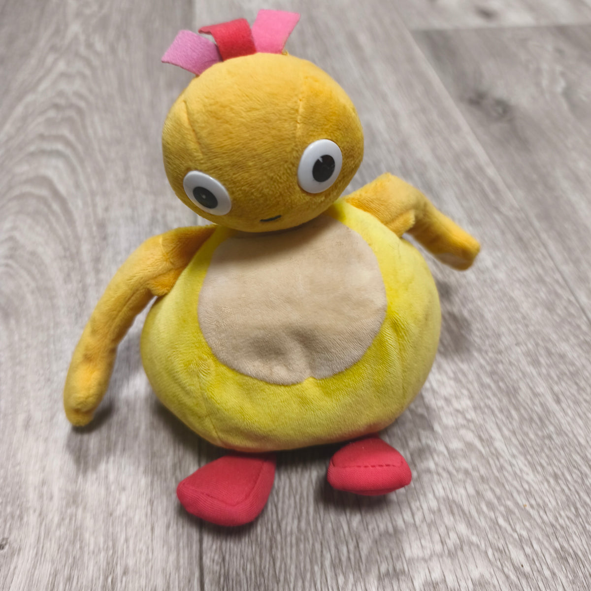 Twirlywoos Golden Bear Yellow Plush Soft Toy Stuffed Animal 2015
