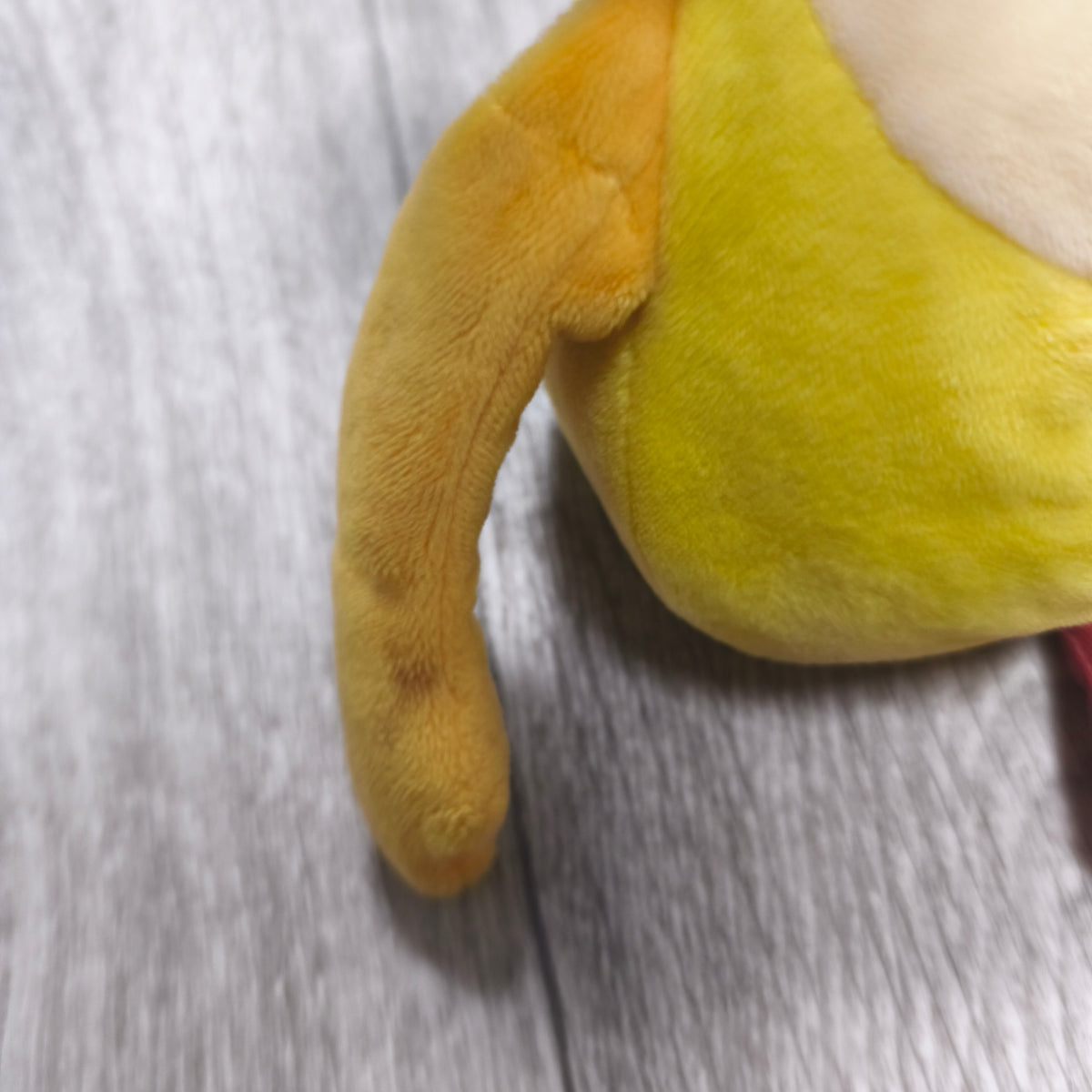 Twirlywoos Golden Bear Yellow Plush Soft Toy Stuffed Animal 2015