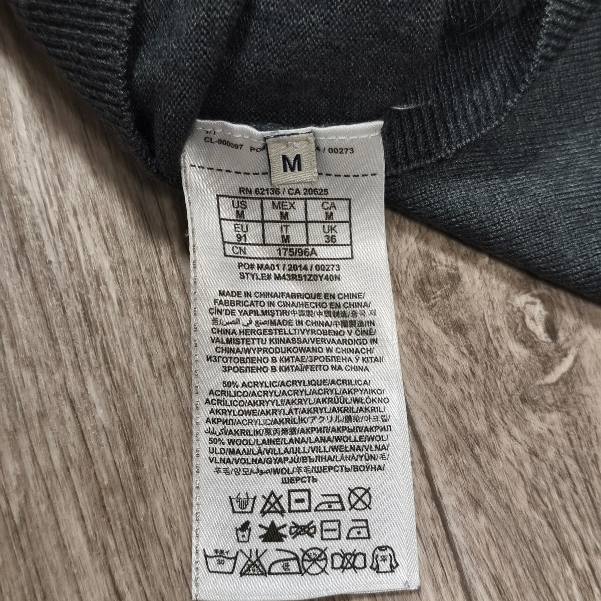GUESS Men's Gray Wool Blend Shawl Collar Pullover Sweater Size M Patch Logo