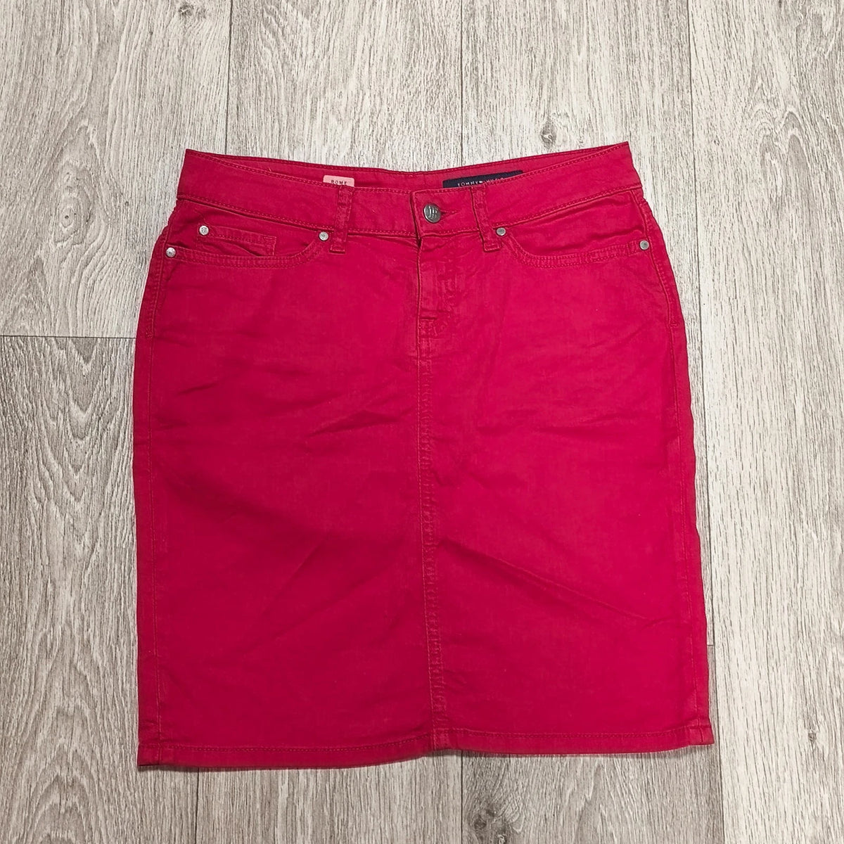 Tommy Hilfiger Rome Women Size 4 Red Denim Skirt Regular Fit 5 Pocket